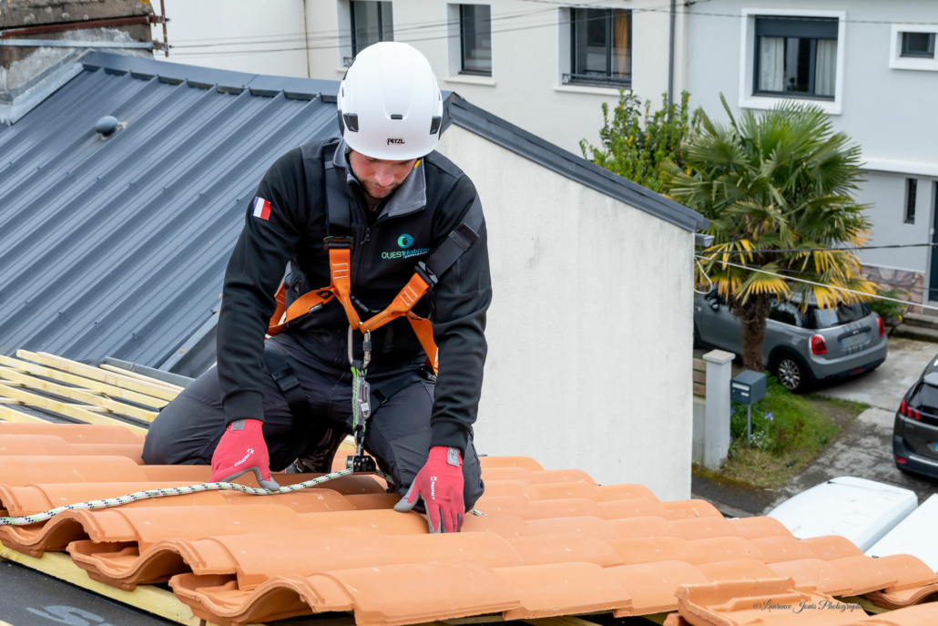 Creation Site Internet Couvreur : Le Guide Pour Generer des Devis Qualifies en Ligne
